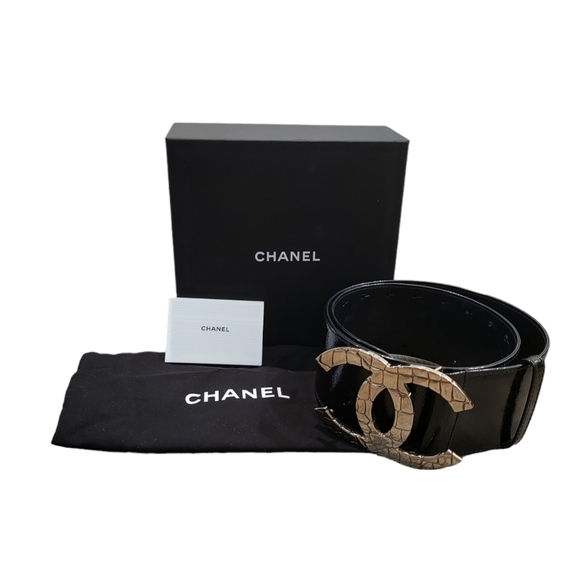 CHANEL O7 Black Patent Leather Quilted CC Logo Wide Belt - Picture 3 of 11